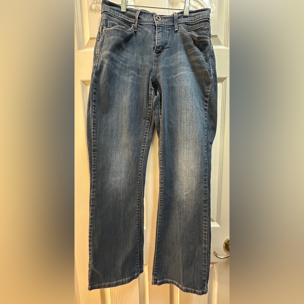 Levi’s 529 Curvy Bootcut Women’s Size 8 Stretchy Jeans 29x32